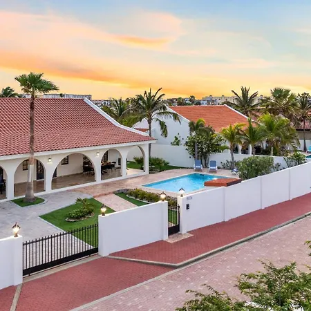 Luxe 3Br And 3Ba Villa W Pool Villa Leone By Bocobay